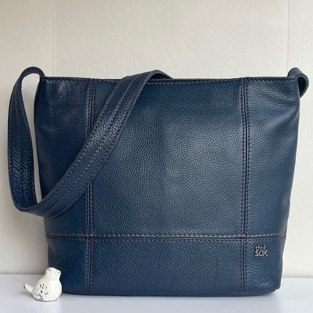 The Sak De Young Leather Genuine Leather Shoulder Bag